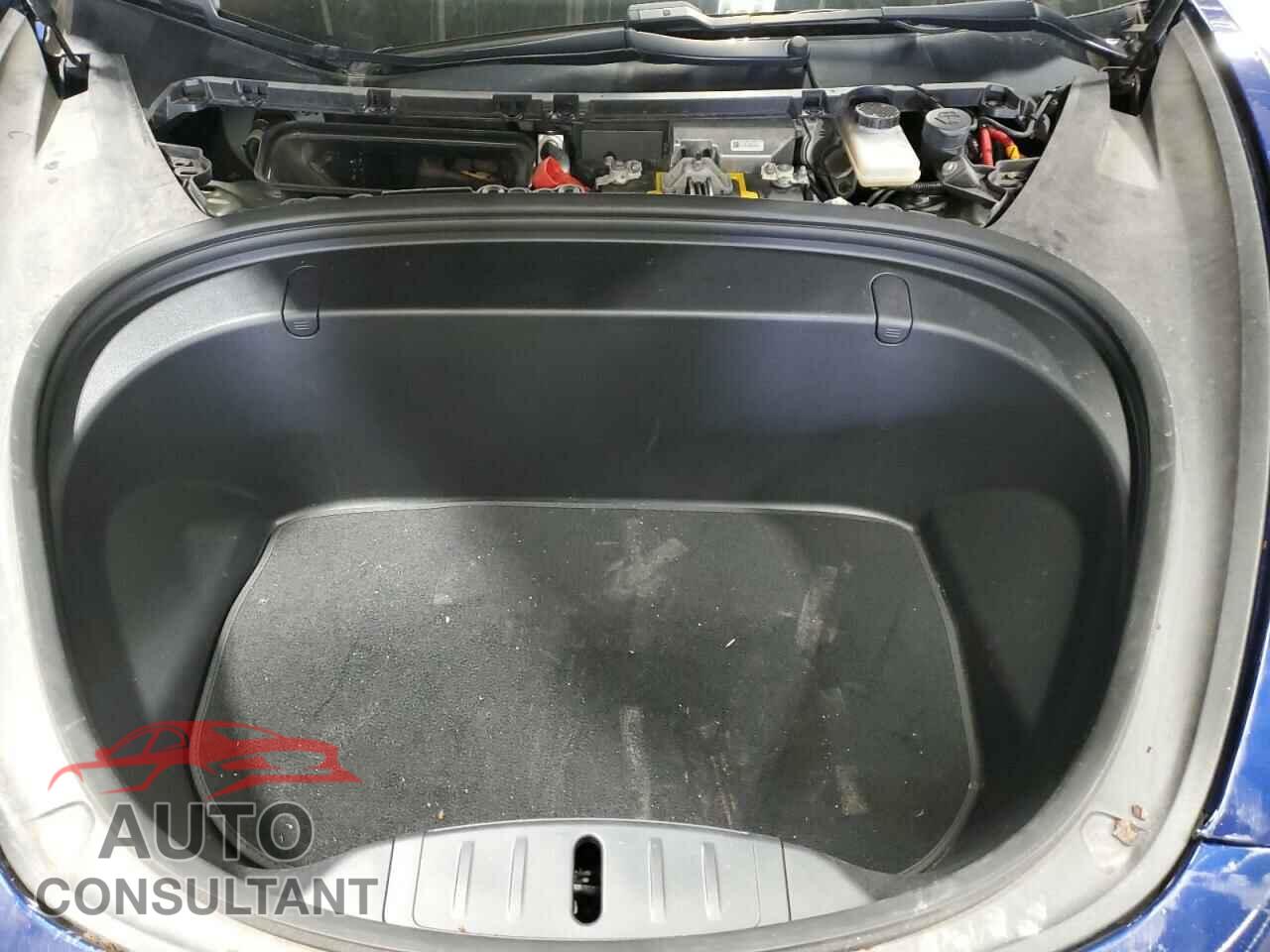 TESLA MODEL 3 2018 - 5YJ3E1EB8JF093562