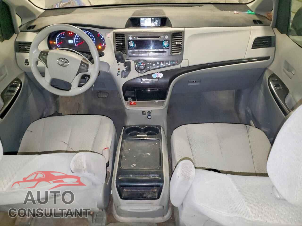 TOYOTA SIENNA 2013 - 5TDKK3DC8DS345711