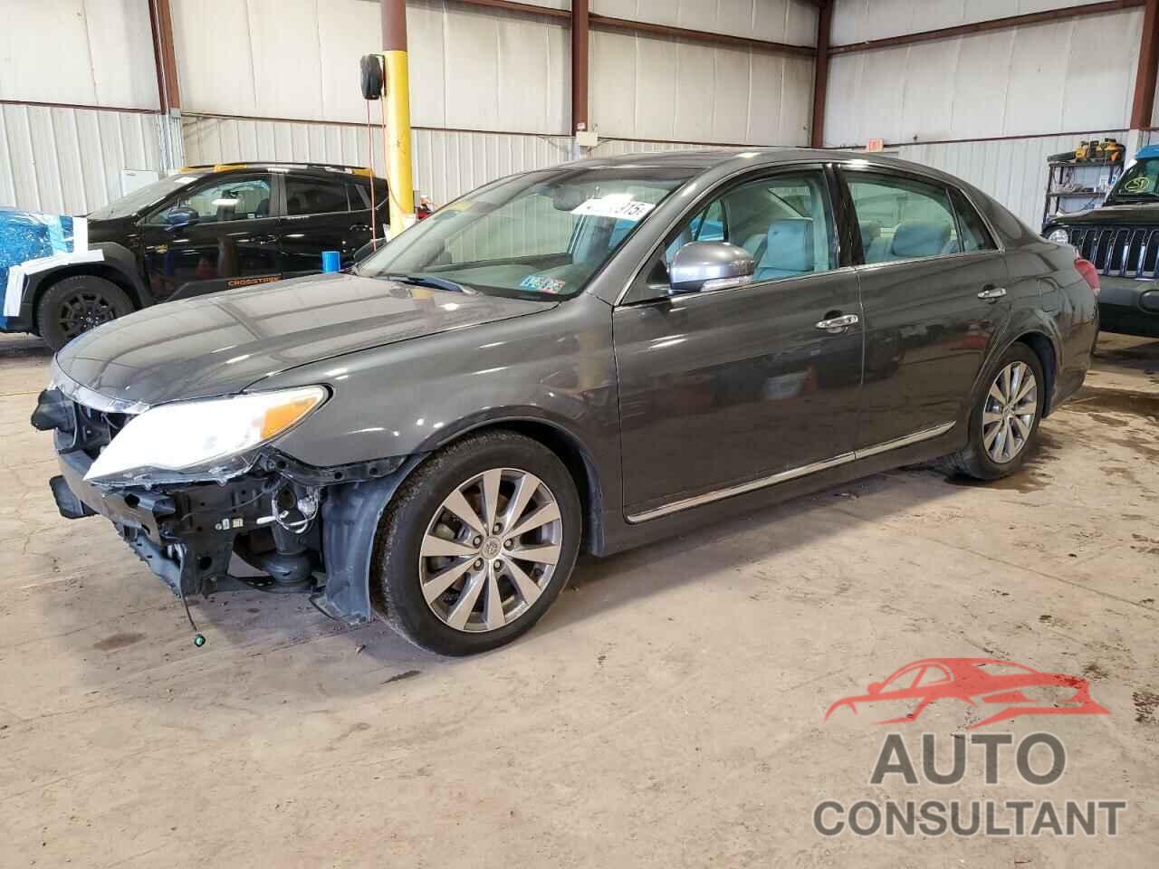 TOYOTA AVALON 2011 - 4T1BK3DB8BU404462