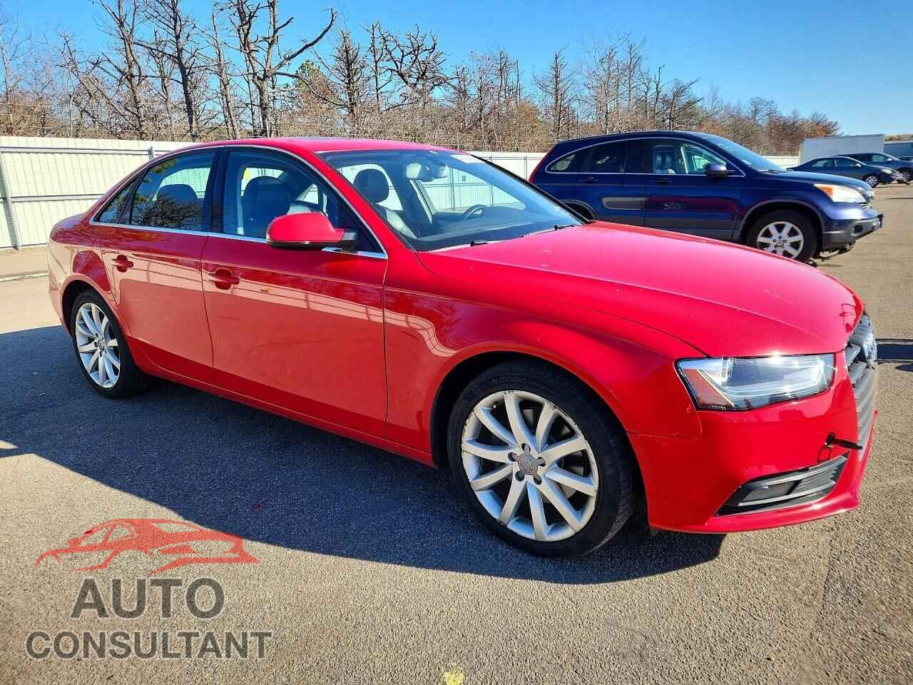 AUDI A4 2013 - WAUFFAFL7DA181451