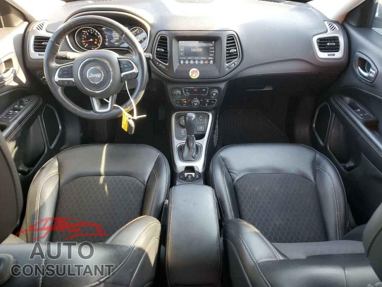 JEEP COMPASS 2018 - 3C4NJDBB6JT254499