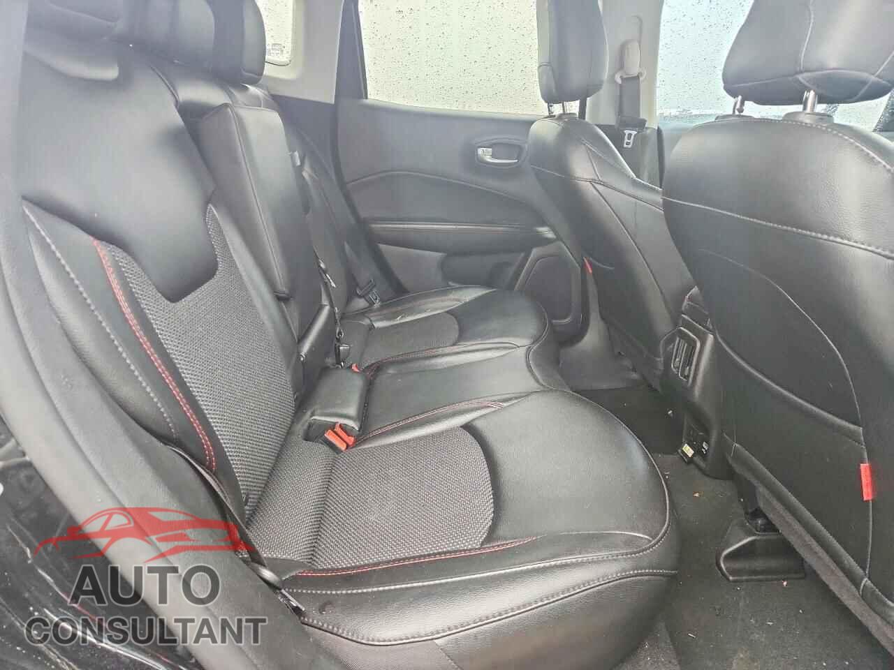 JEEP COMPASS 2020 - 3C4NJDDB7LT196127