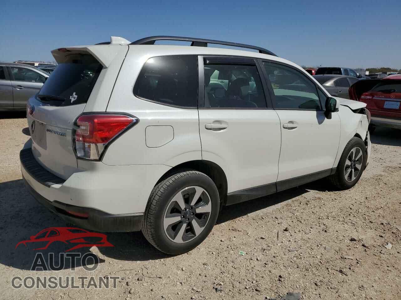 SUBARU FORESTER 2018 - JF2SJAGC8JH407211