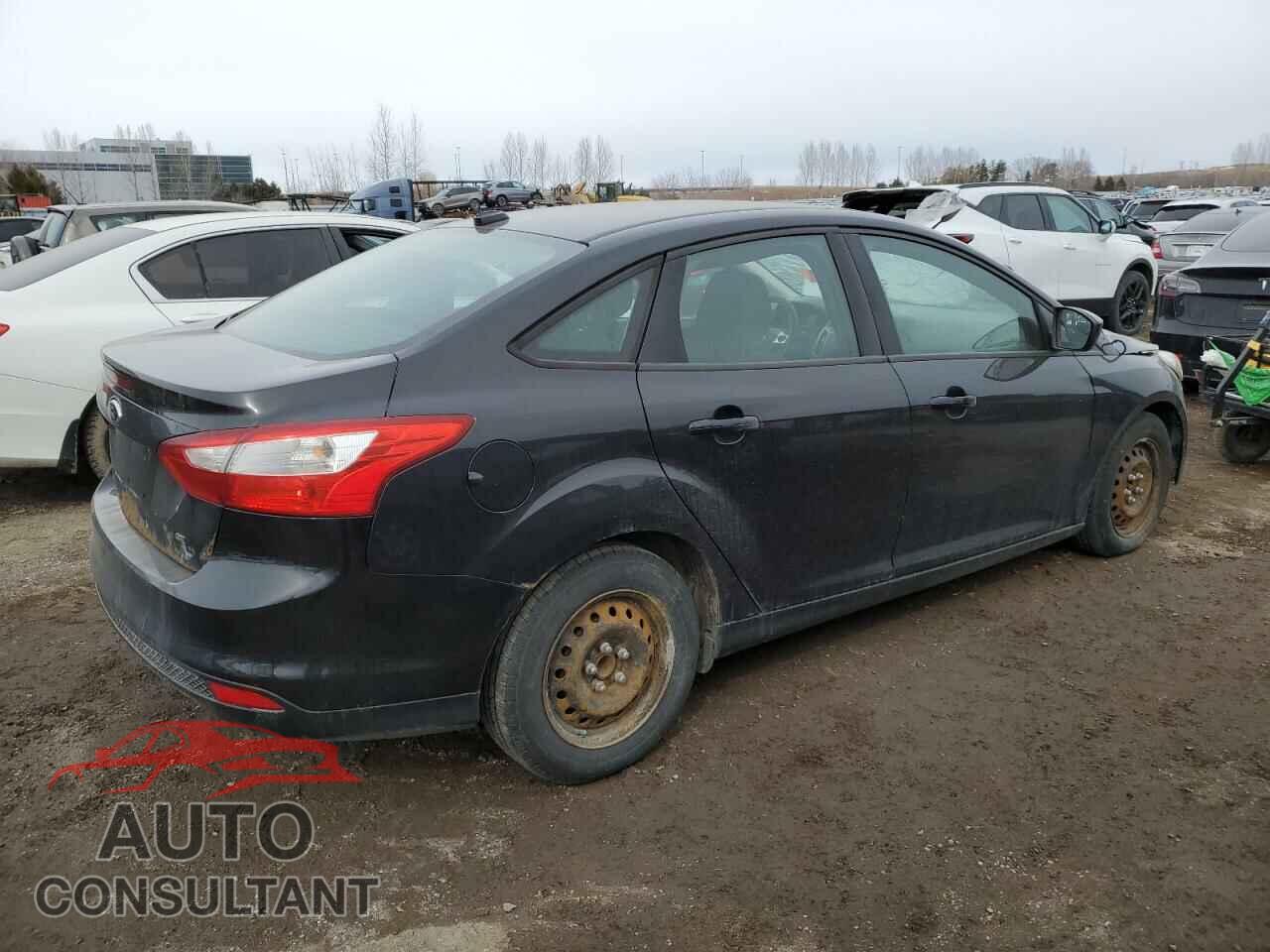 FORD FOCUS 2012 - 1FAHP3F24CL458433