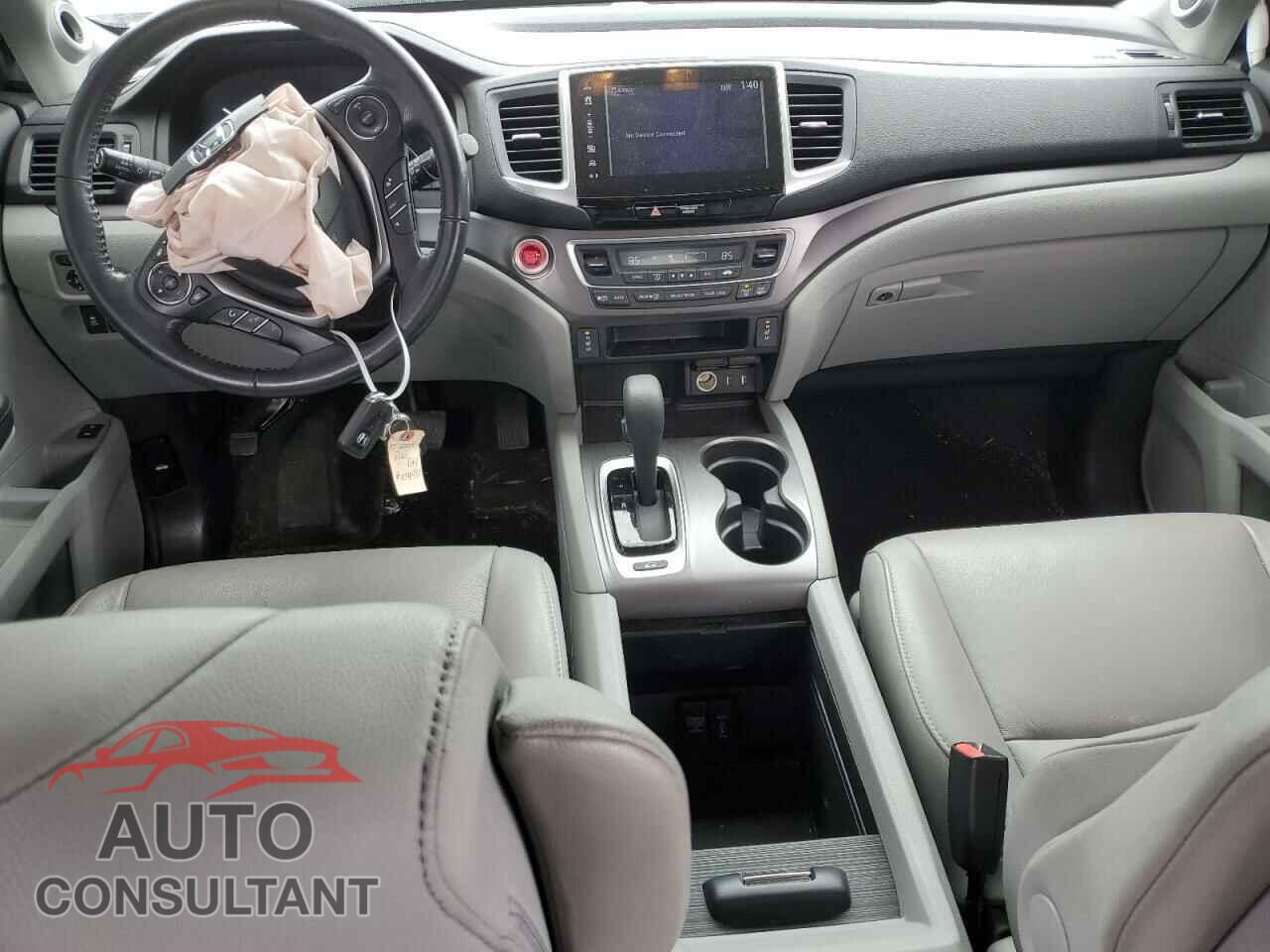 HONDA PILOT 2017 - 5FNYF6H53HB034483