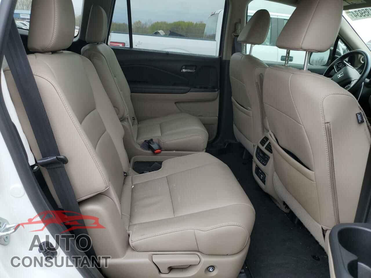 HONDA PILOT 2021 - 5FNYF5H62MB024072
