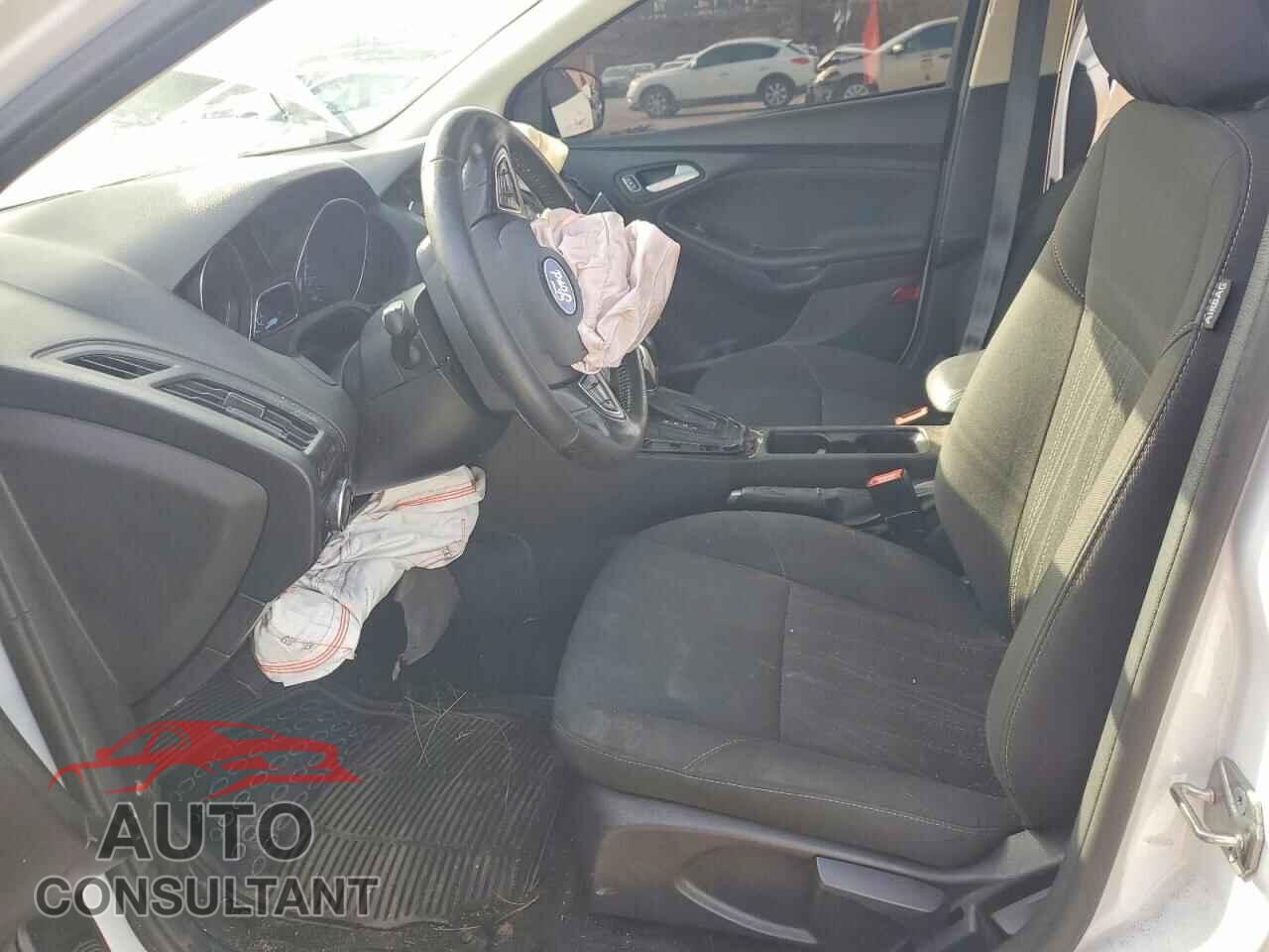 FORD FOCUS 2017 - 1FADP3K20HL286669