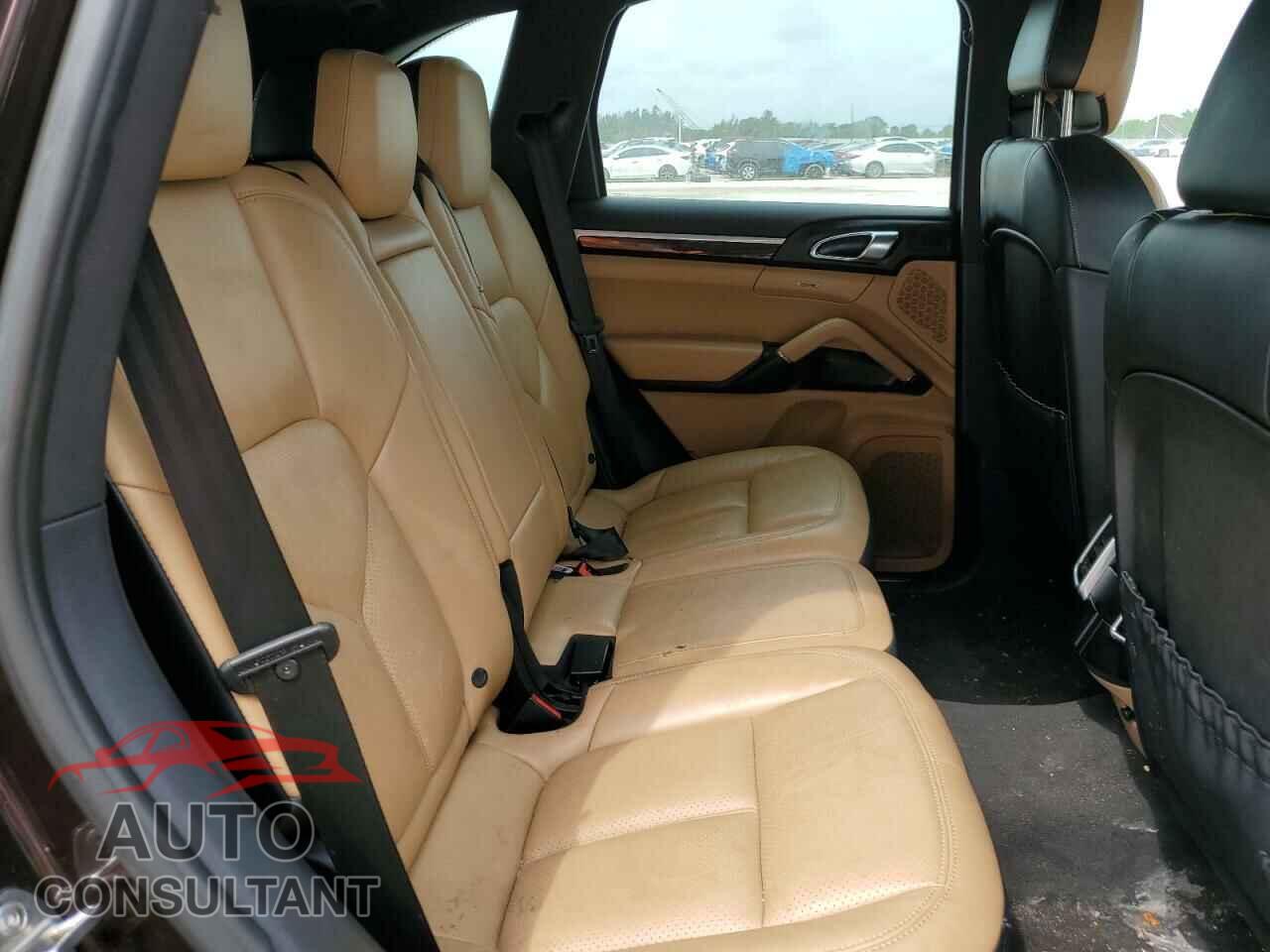 PORSCHE CAYENNE 2016 - WP1AA2A2XGKA08116