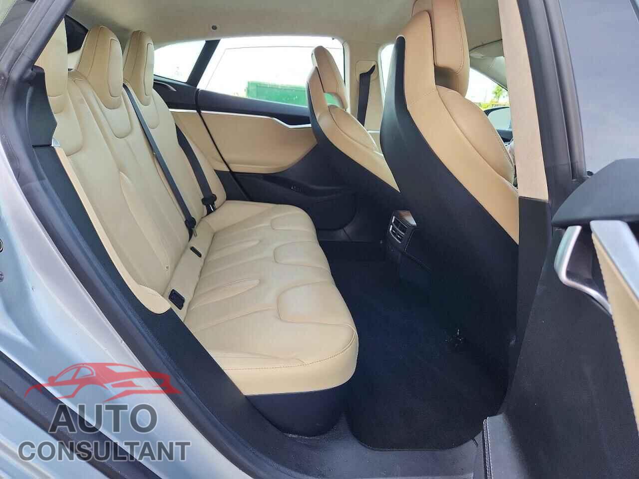 TESLA MODEL S 2017 - 5YJSA1E20HF183919