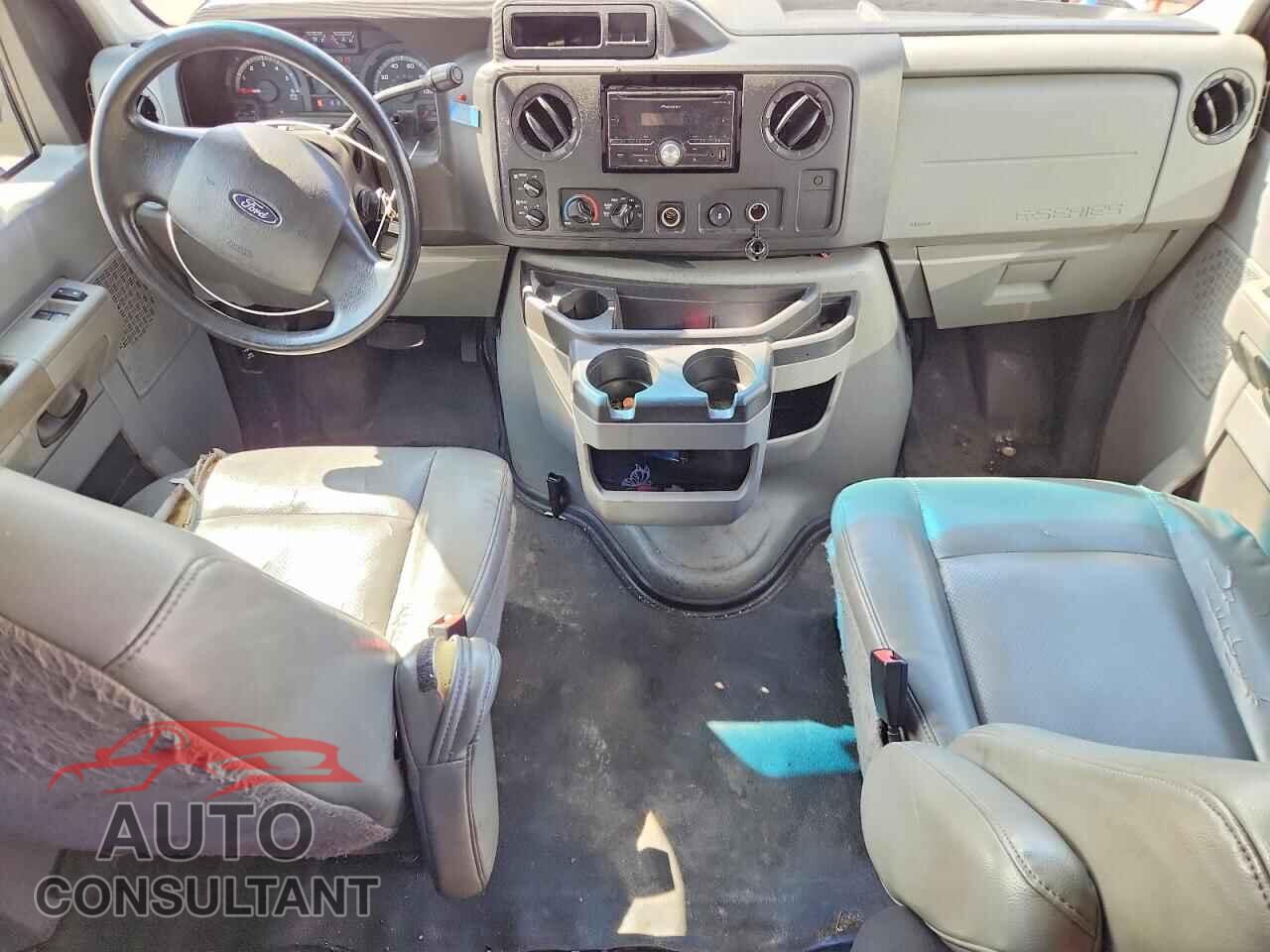 FORD ECONOLINE 2009 - 1FBNE31L19DA73843