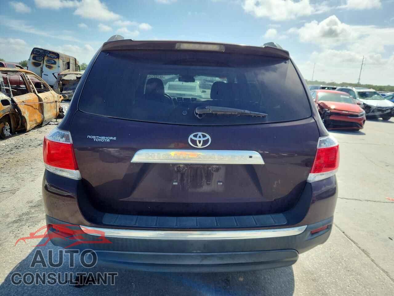 TOYOTA HIGHLANDER 2013 - 5TDYK3EH5DS106721