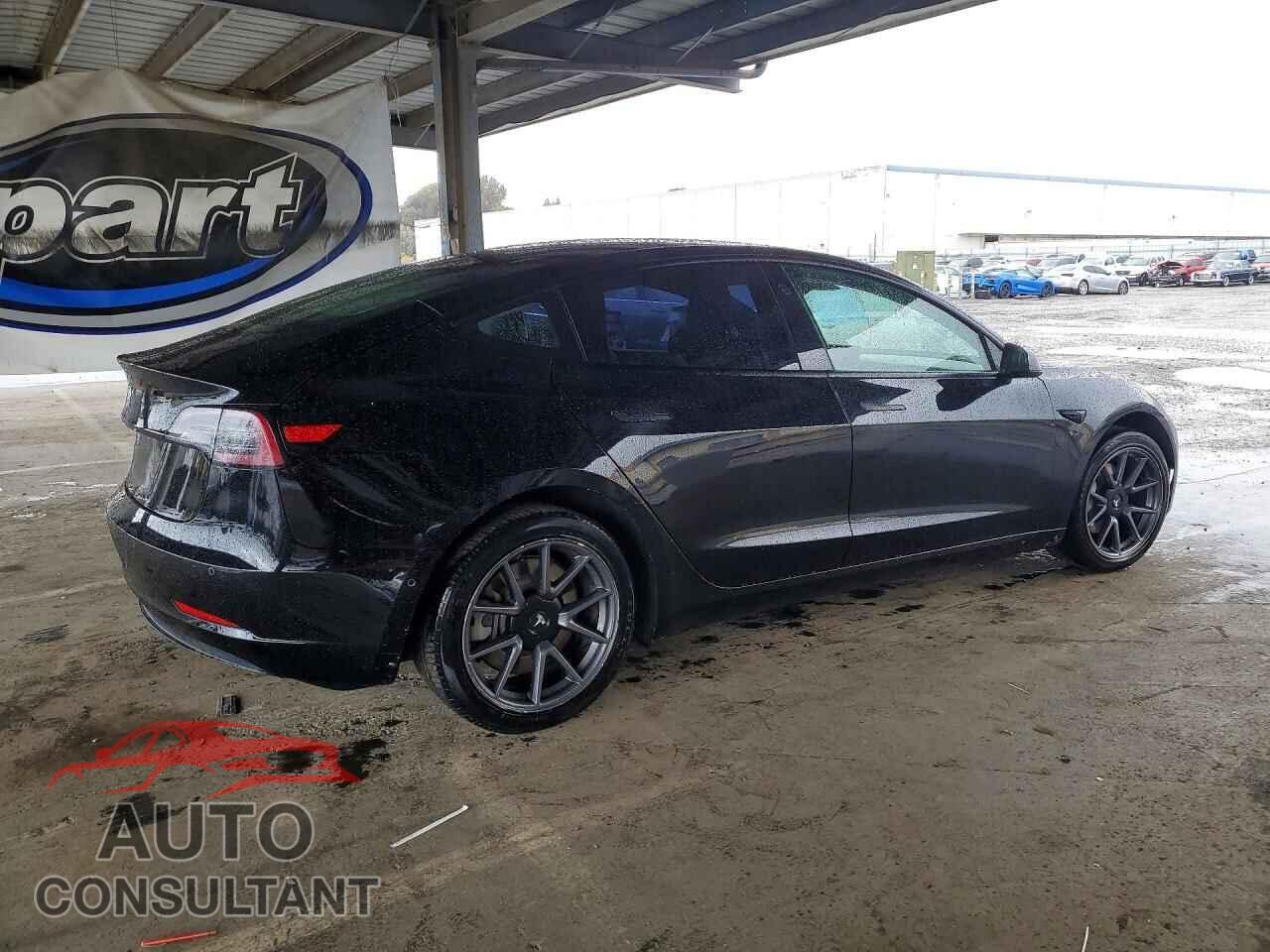 TESLA MODEL 3 2021 - 5YJ3E1EA6MF915111