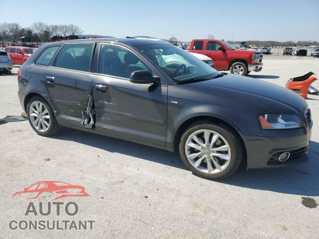 AUDI A3 2012 - WAUBEAFM4CA157617