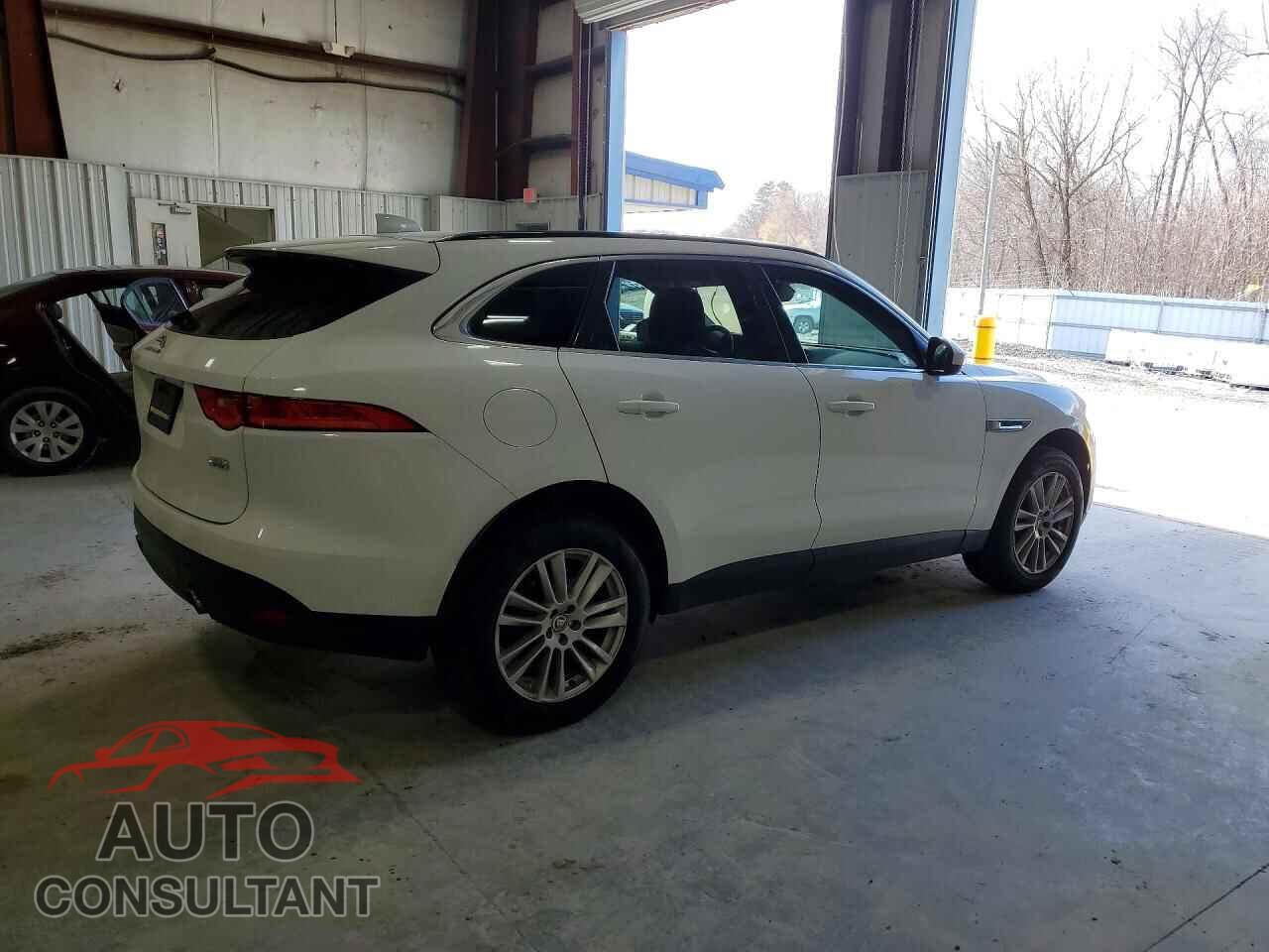 JAGUAR F-PACE 2017 - SADCK2BV7HA087093