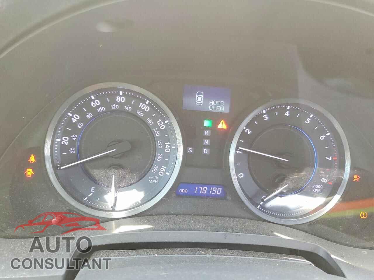 LEXUS IS 2011 - JTHBF5C29B5153885