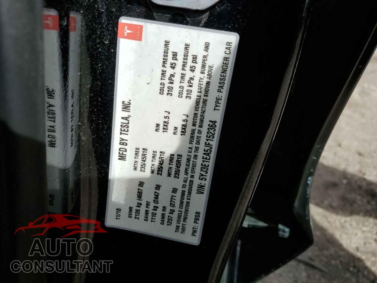 TESLA MODEL 3 2018 - 5YJ3E1EA5JF152364