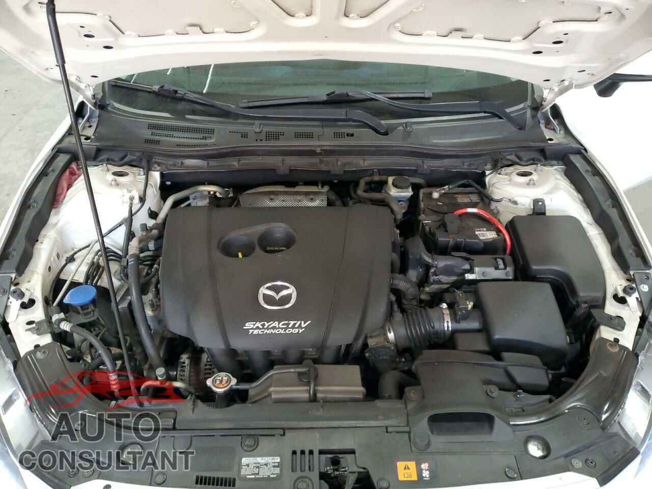 MAZDA 3 2017 - 3MZBN1U79HM134132