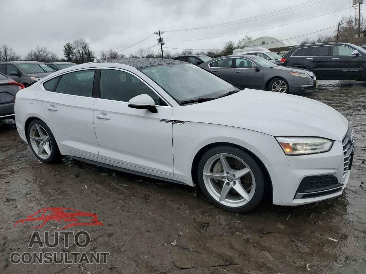 AUDI A5 2018 - WAUDNCF54JA132582