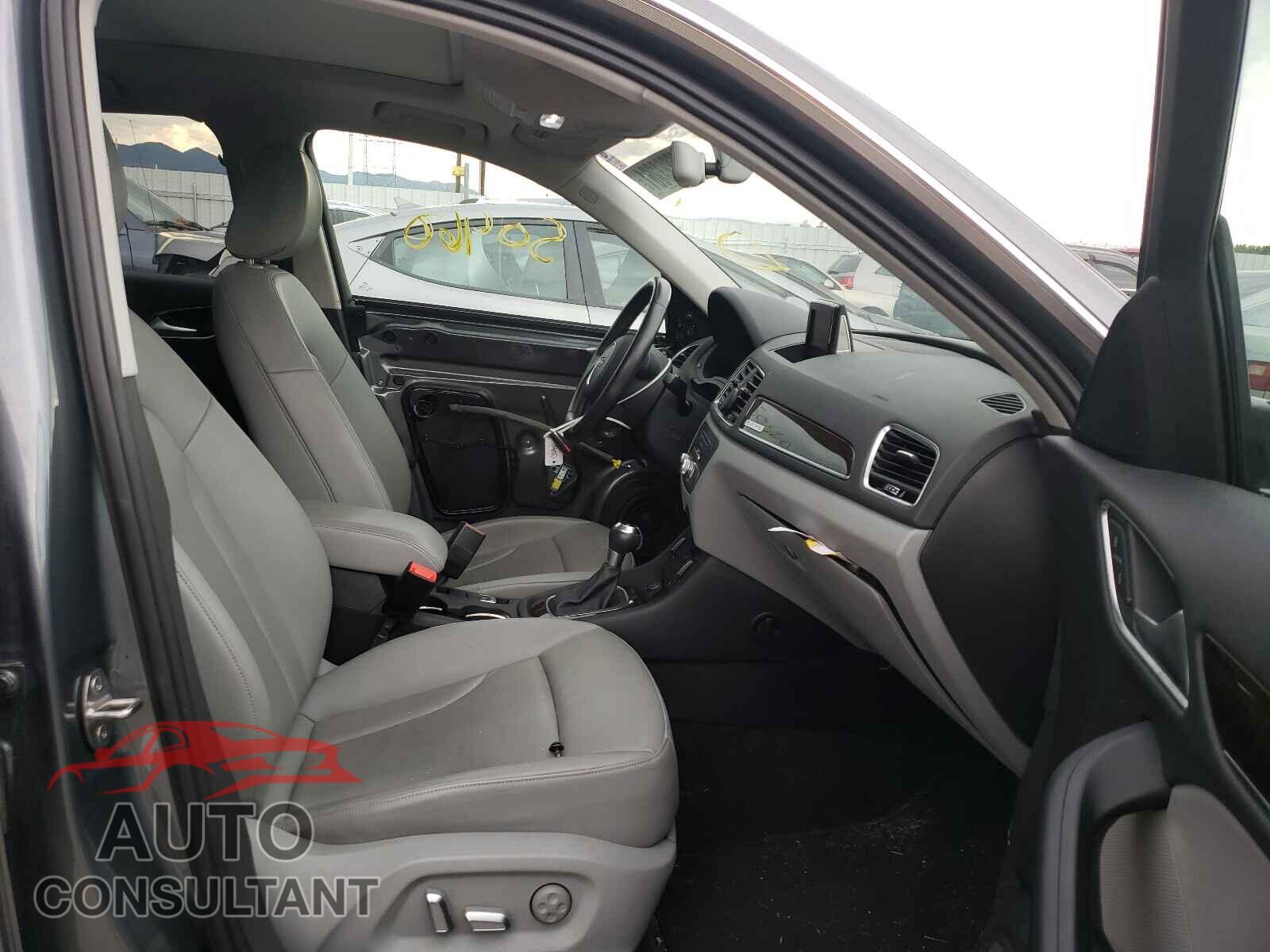 AUDI Q3 2016 - WA1EFCFS7GR015626