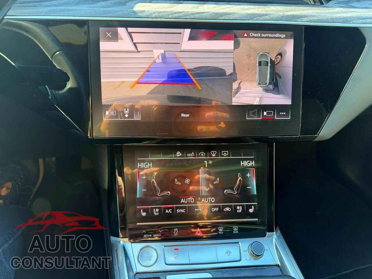 AUDI E-TRON 2019 - WA1VAAGE7KB006583