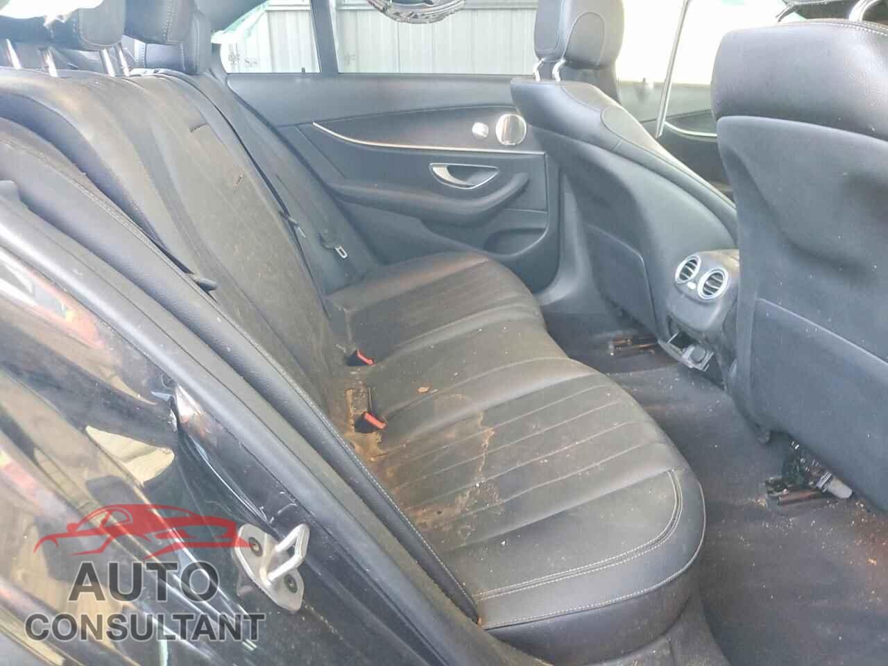MERCEDES-BENZ E-CLASS 2023 - W1KZF8DB3PB120315