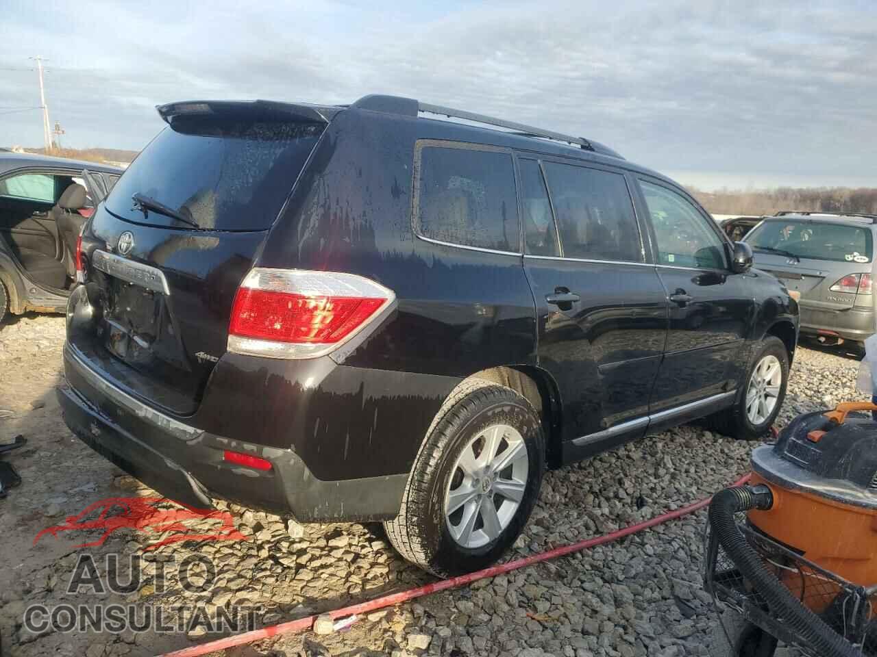TOYOTA HIGHLANDER 2011 - 5TDBK3EH4BS080616