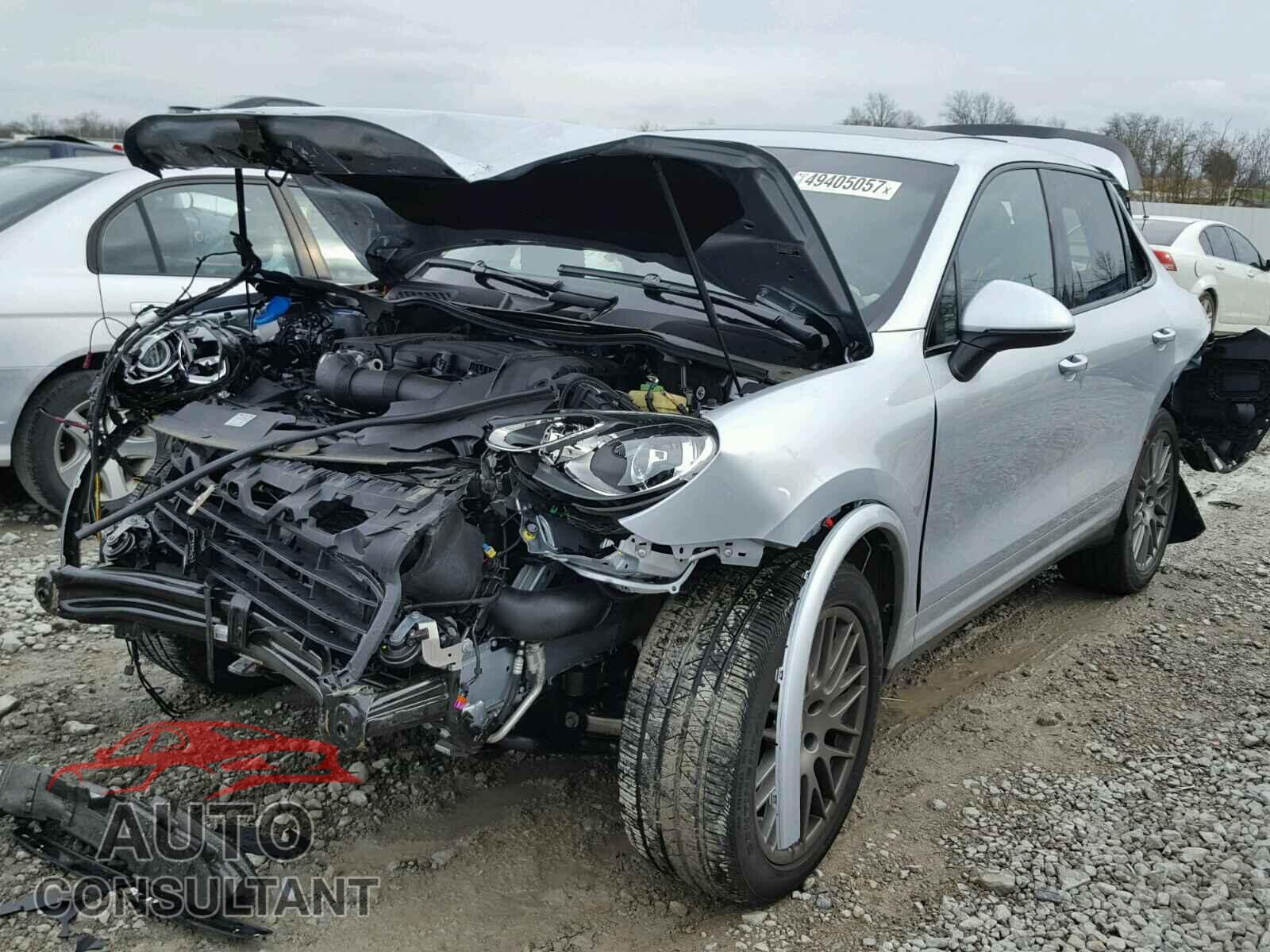 PORSCHE CAYENNE 2017 - WP1AA2A27HKA89397