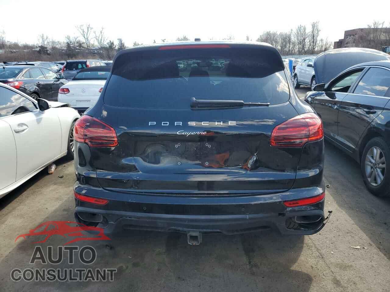 PORSCHE CAYENNE 2015 - WP1AF2A23FLA30386