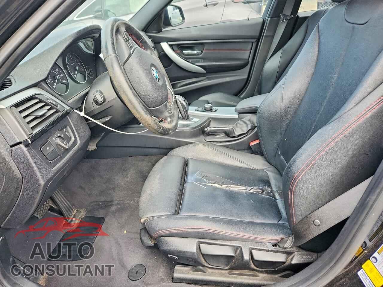 BMW 3 SERIES 2012 - WBA3A5C59CF344018