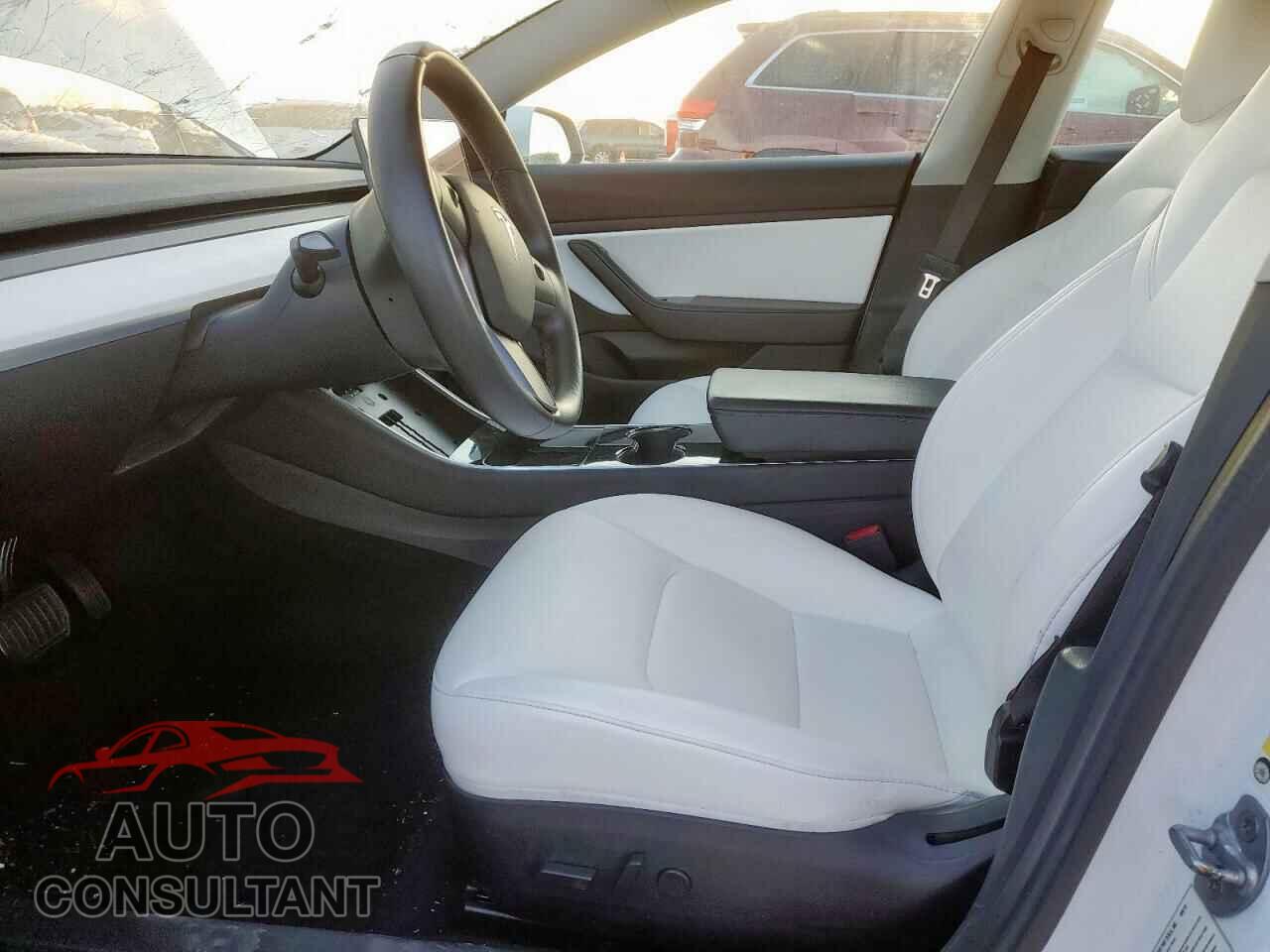TESLA MODEL 3 2019 - 5YJ3E1EA7KF419313