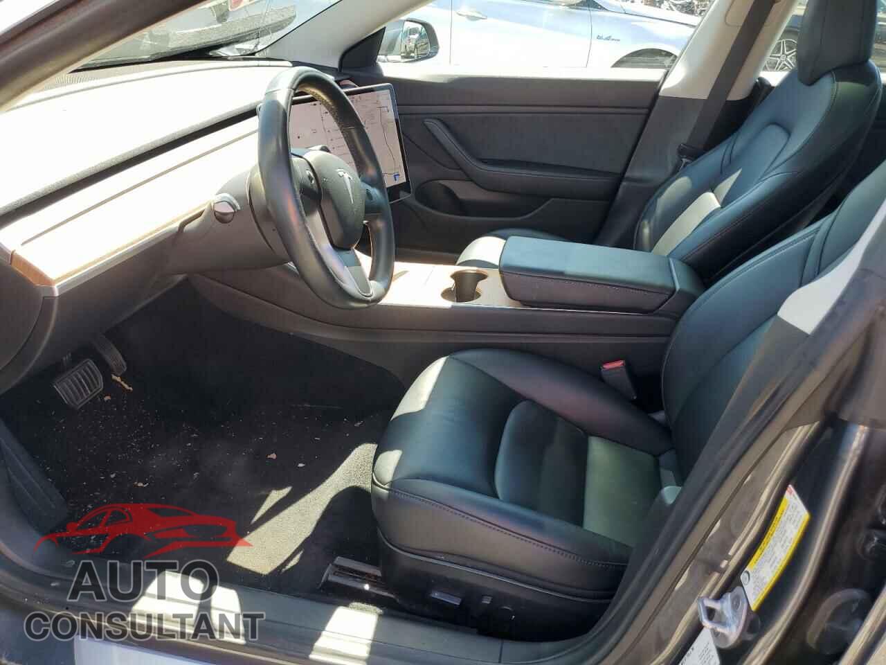 TESLA MODEL 3 2019 - 5YJ3E1EA5KF298703