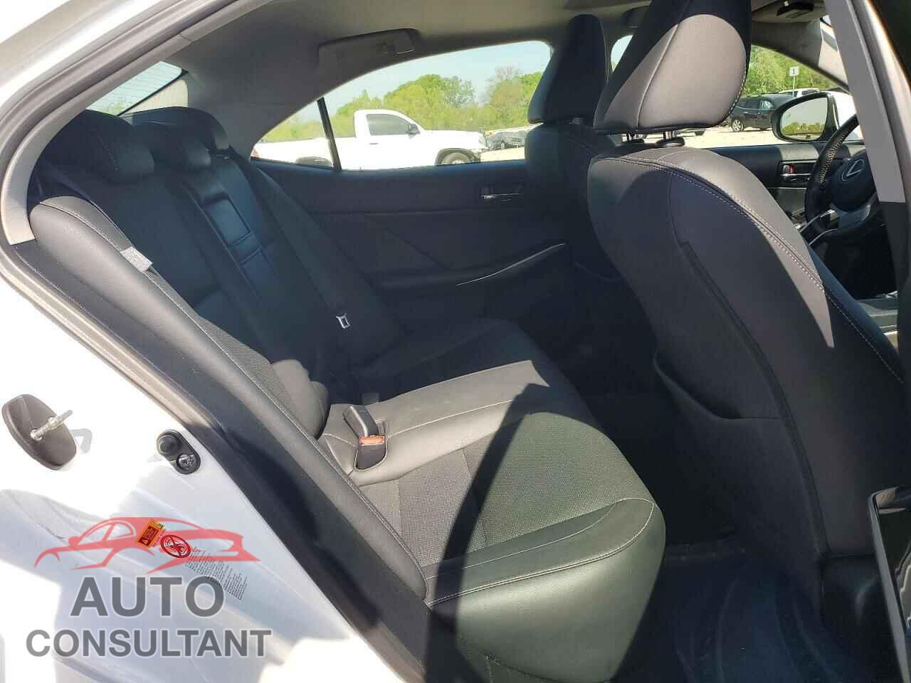 LEXUS IS 2015 - JTHBF1D26F5069388