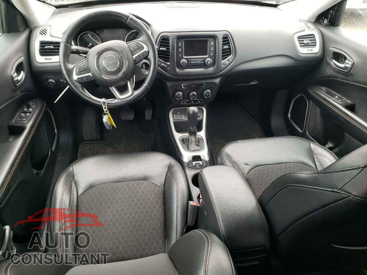 JEEP COMPASS 2018 - 3C4NJCBB6JT205040