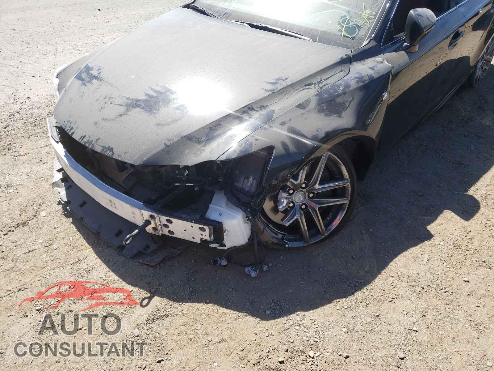 LEXUS IS 2019 - JTHBA1D22K5095155