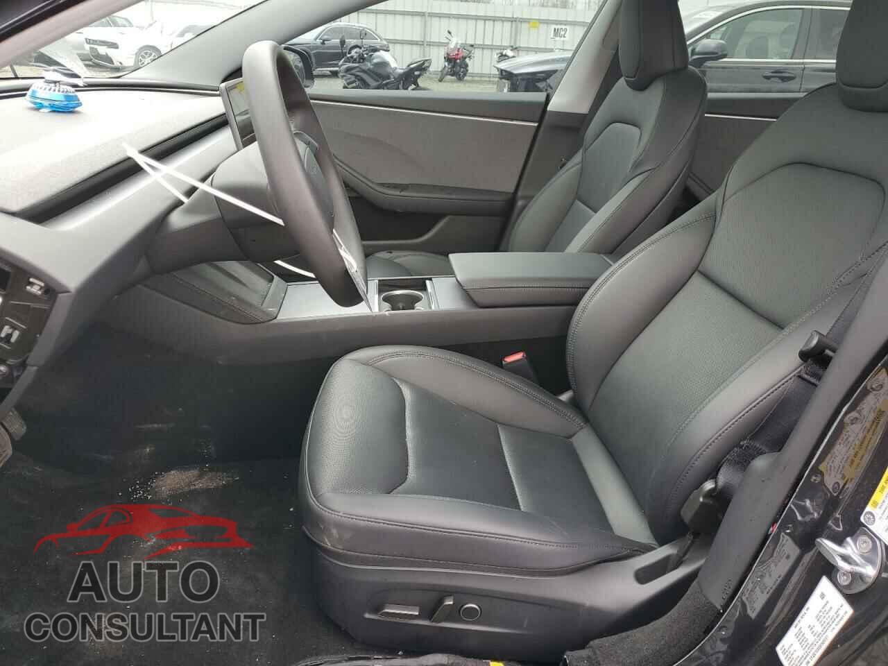 TESLA MODEL 3 2025 - 5YJ3E1EA5SF889727