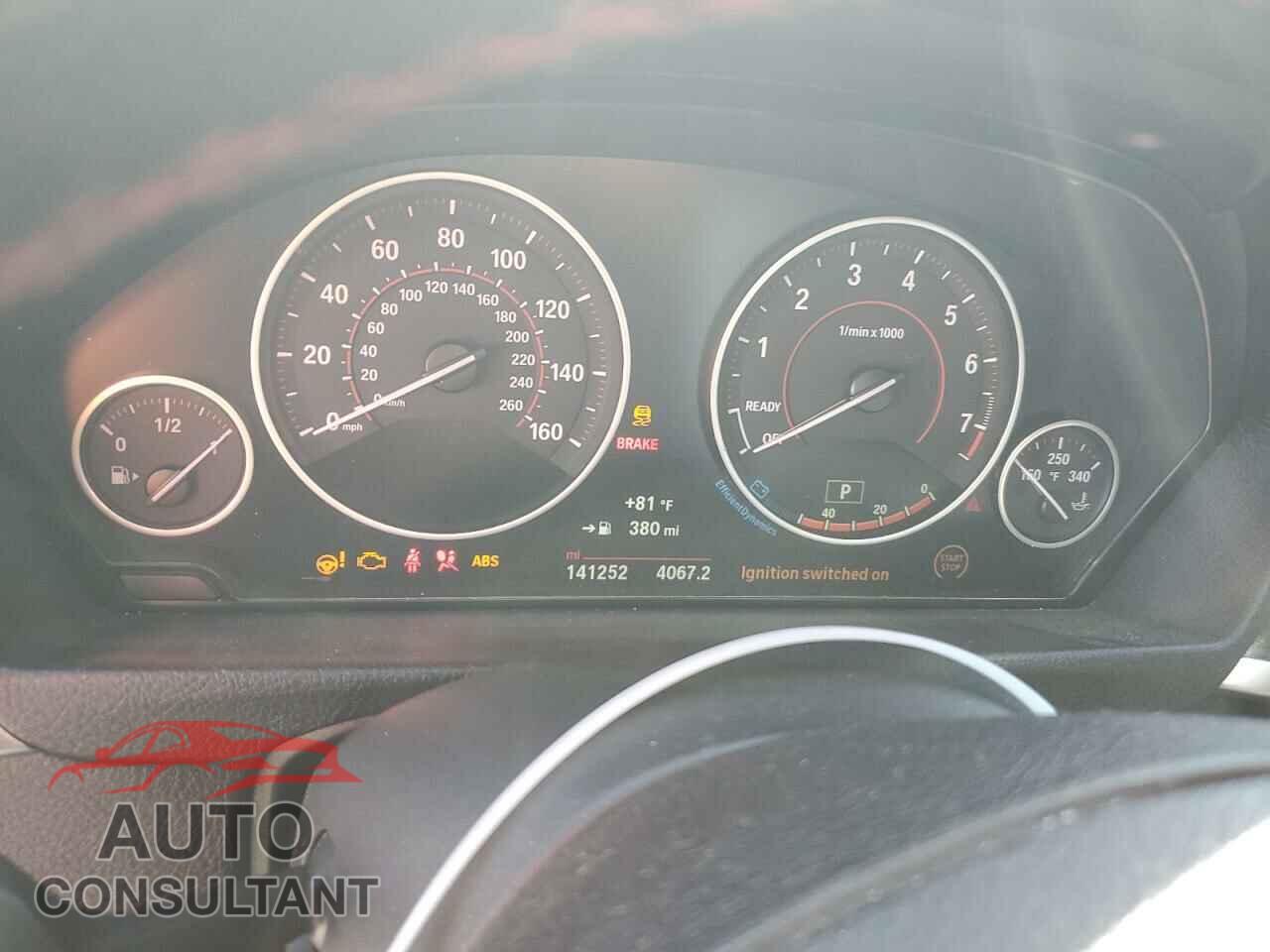 BMW 3 SERIES 2016 - WBA8E9C52GK647933
