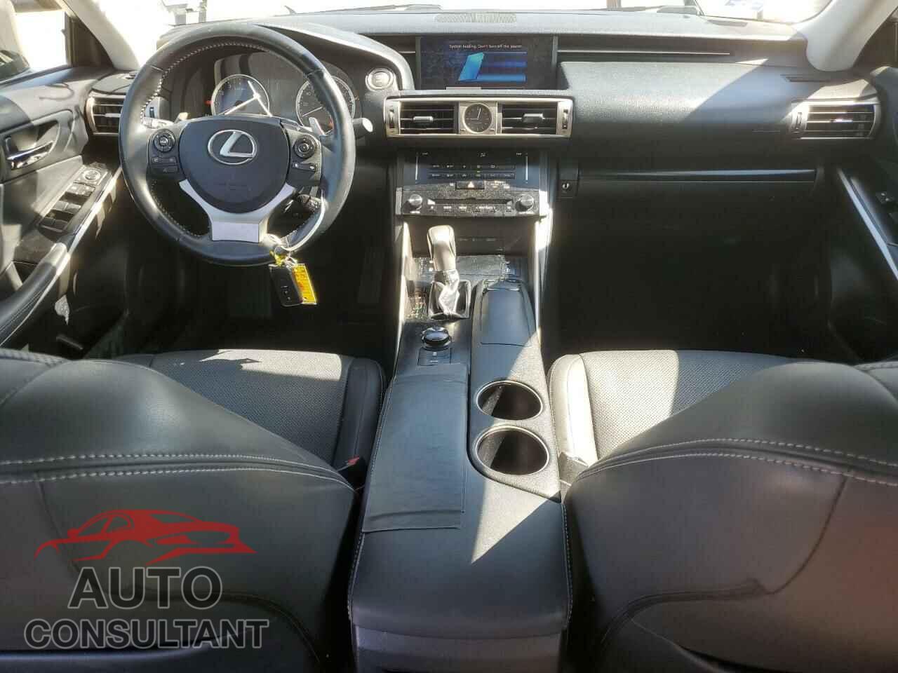 LEXUS IS 2014 - JTHBE1D22E5002949