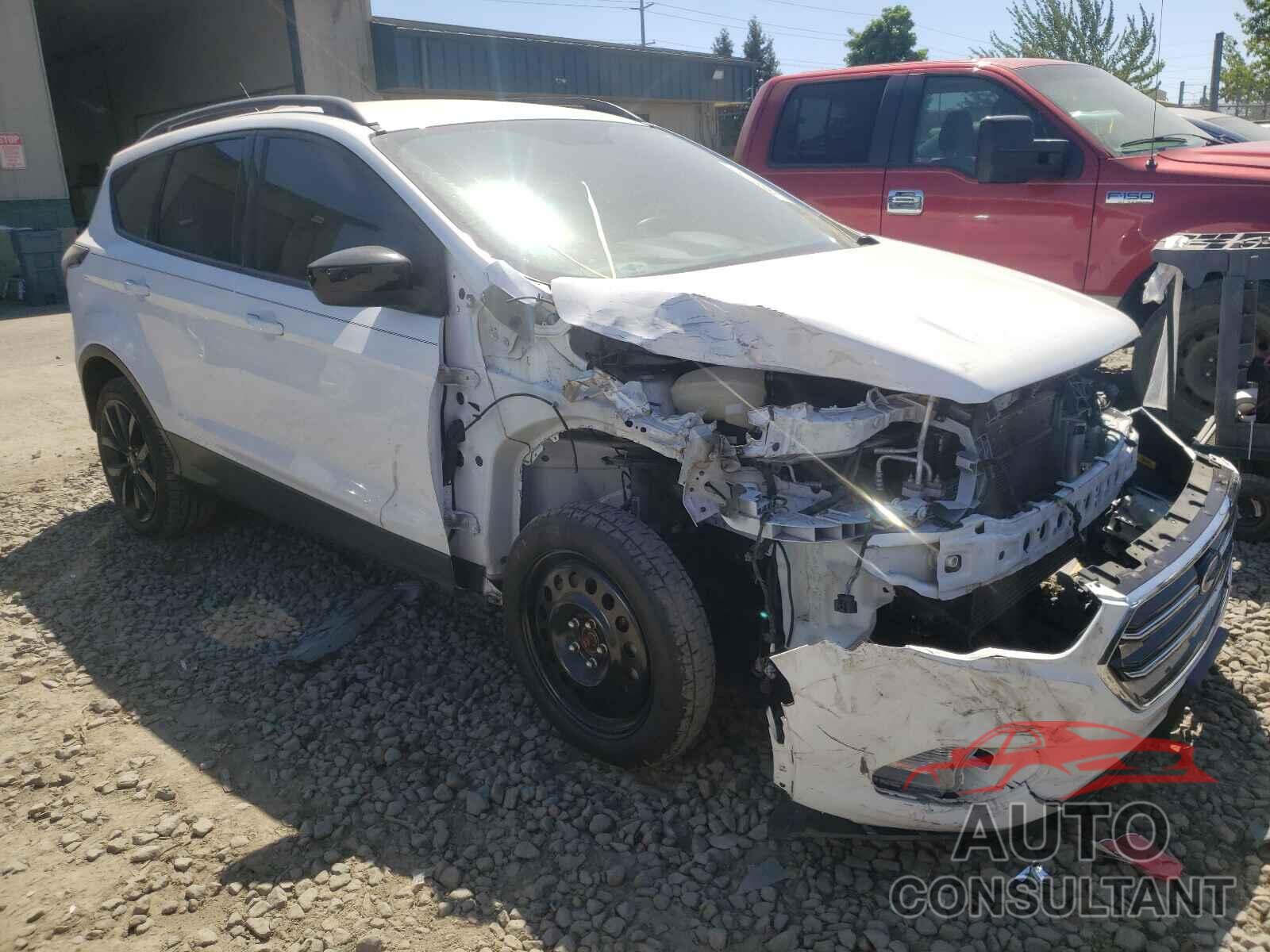 FORD ESCAPE 2017 - 1FMCU9G99HUE48604