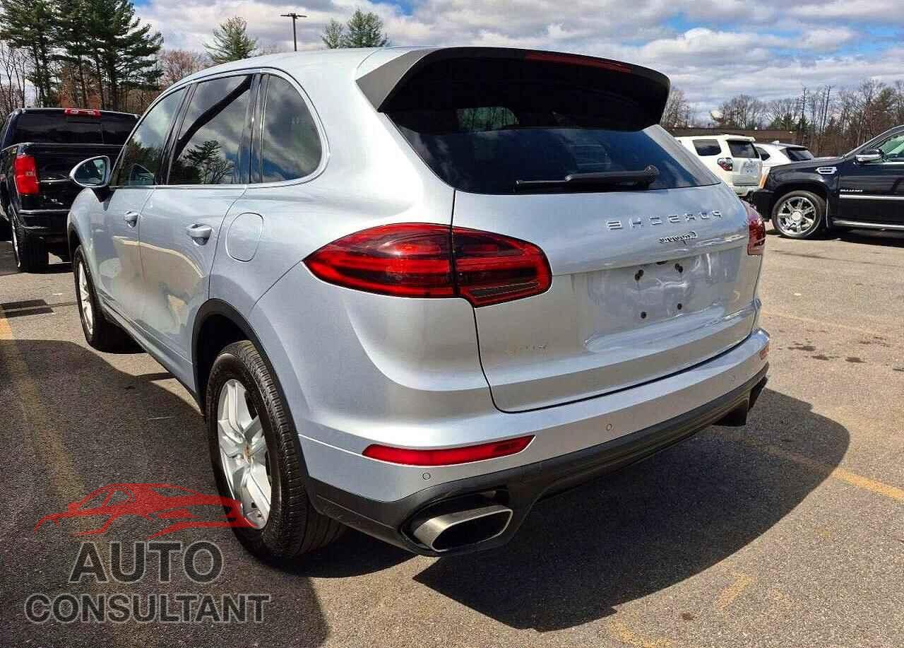 PORSCHE CAYENNE 2016 - WP1AA2A24GLA09966