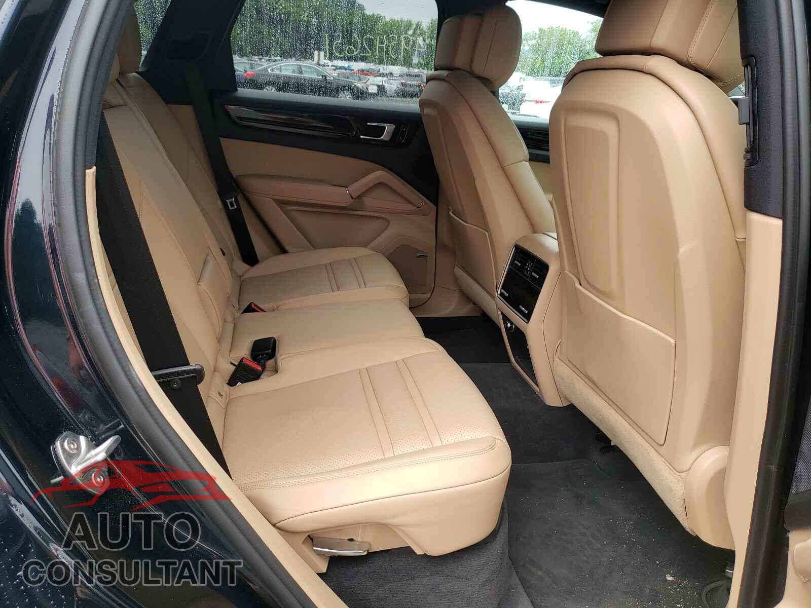 PORSCHE CAYENNE 2019 - WP1AA2AY3KDA00702