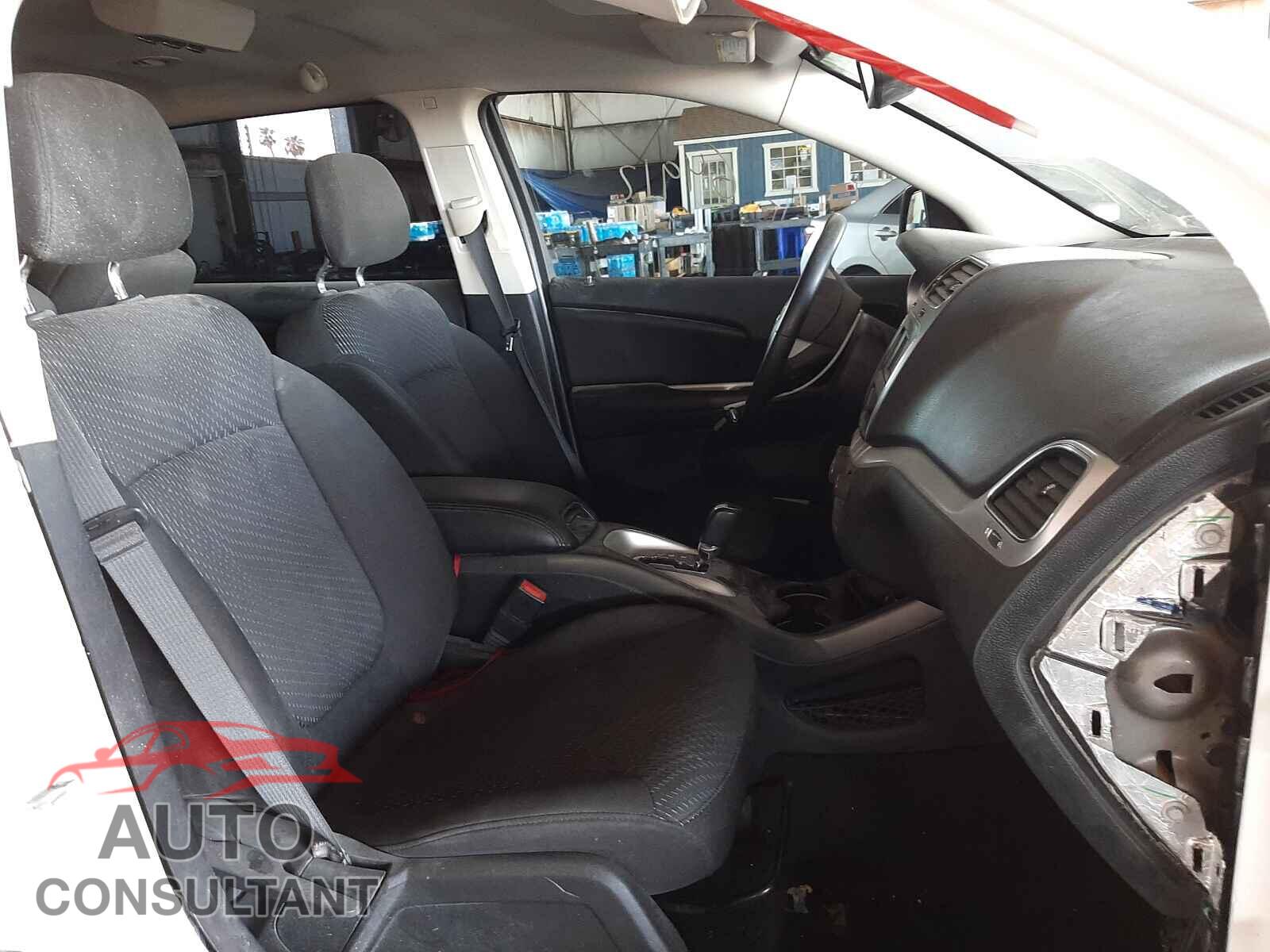 DODGE JOURNEY 2017 - 3C4PDCAB9HT648424