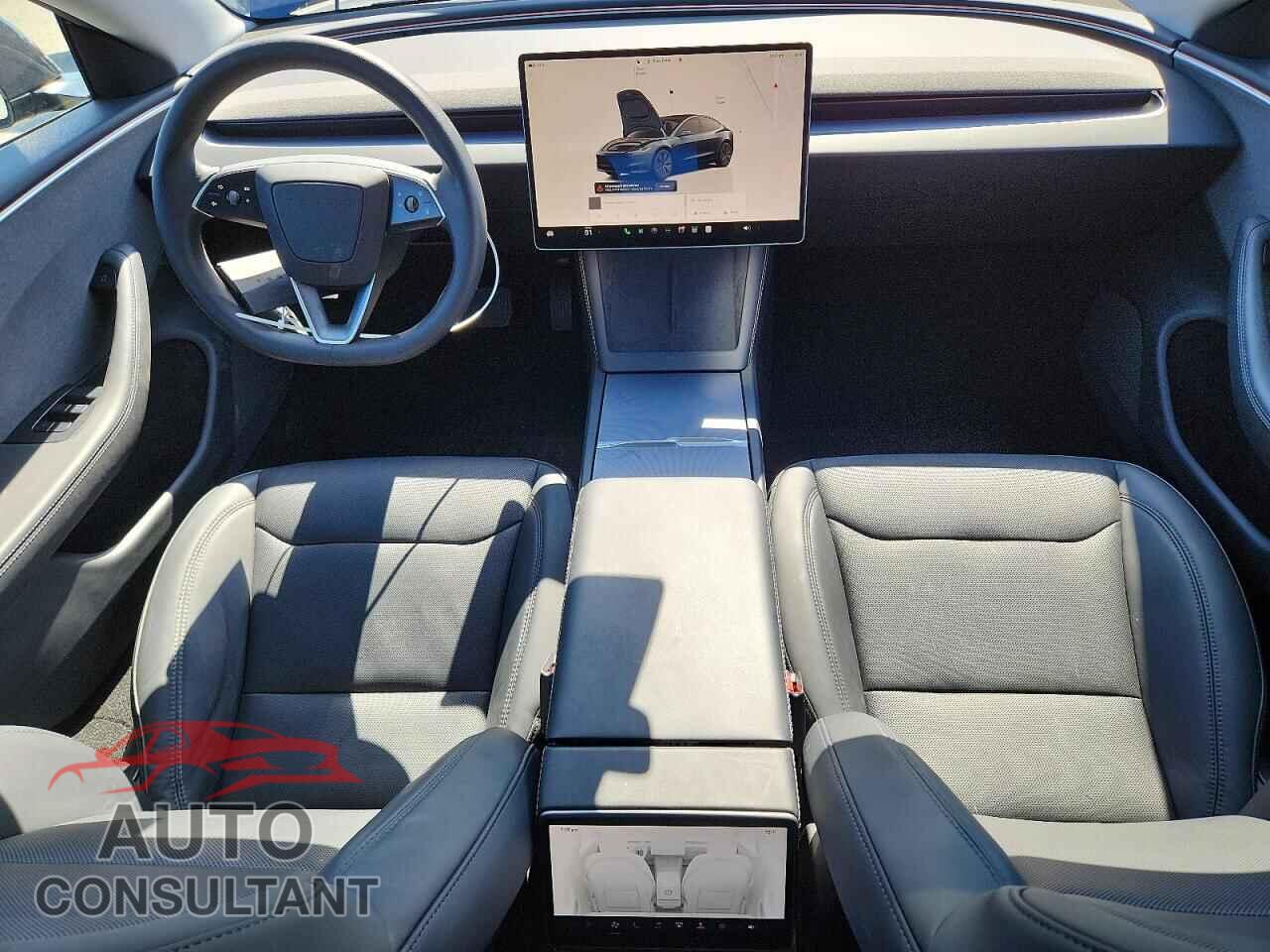 TESLA MODEL 3 2024 - 5YJ3E1EA5RF843938