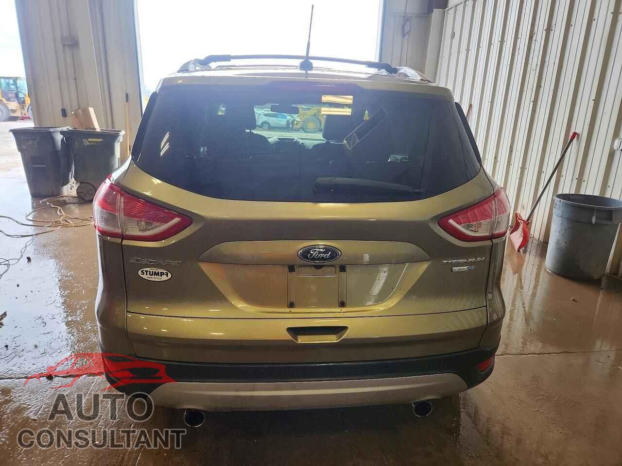 FORD ESCAPE 2013 - 1FMCU9J98DUB25180