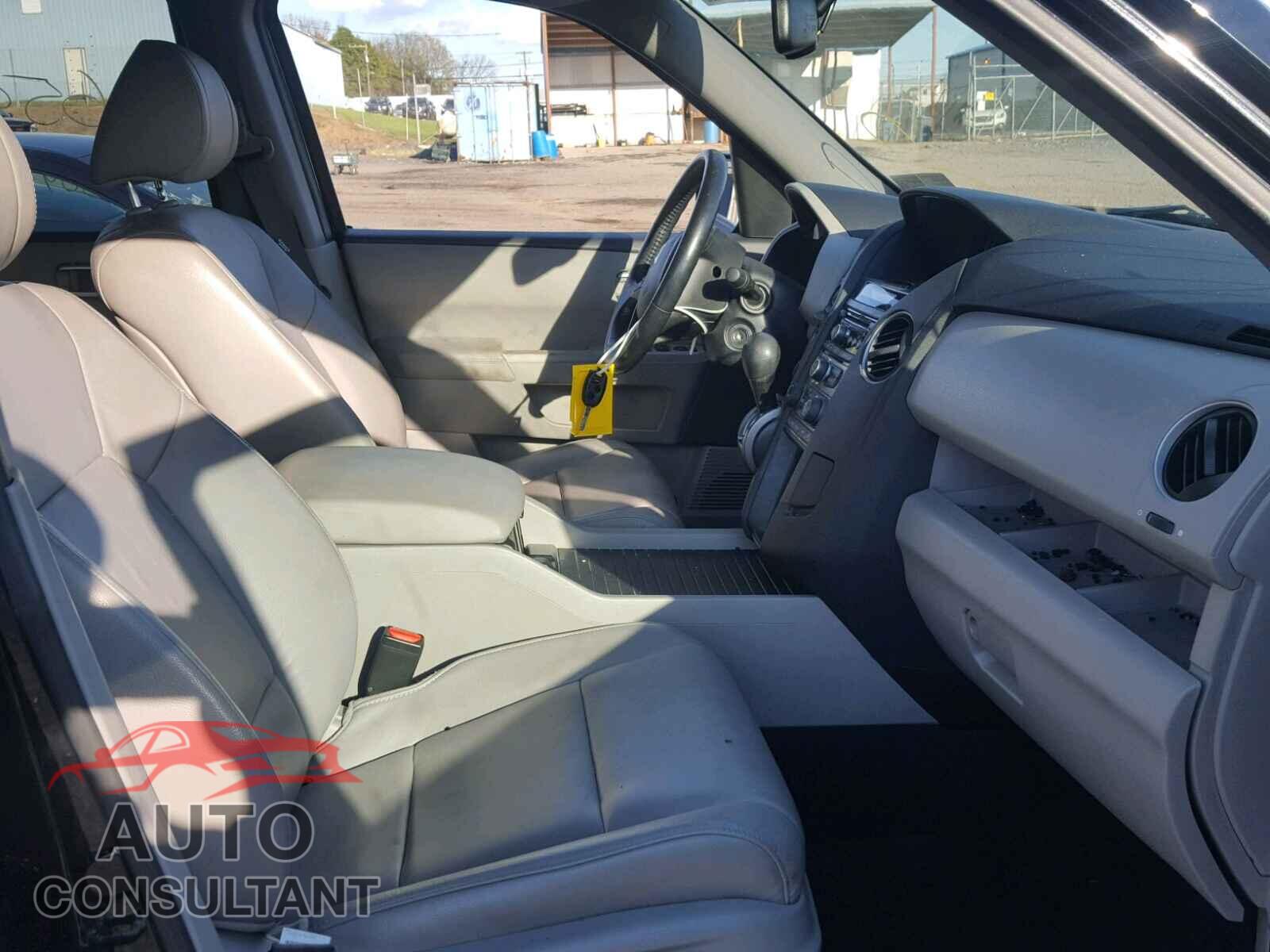 HONDA PILOT EXL 2015 - 5FNYF4H56FB052140