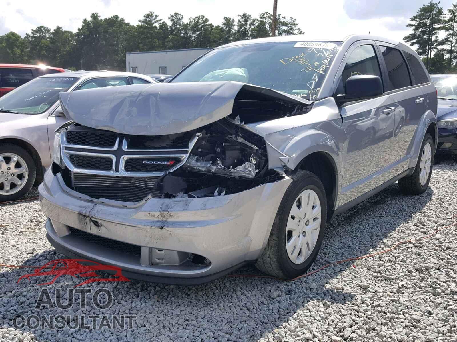 DODGE JOURNEY SE 2015 - 3C4PDCABXFT650082