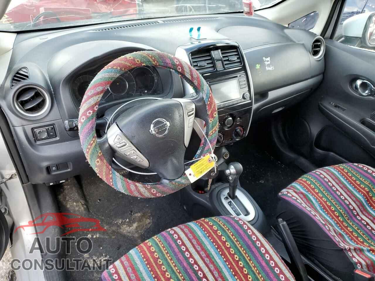 NISSAN VERSA 2017 - 3N1CE2CP0HL371132