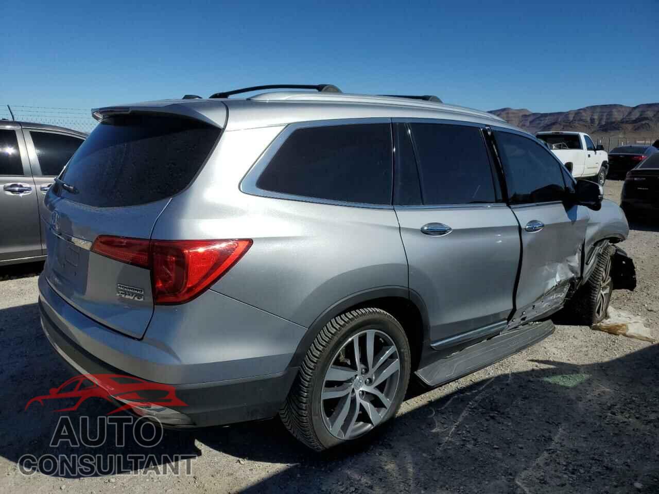 HONDA PILOT 2017 - 5FNYF6H90HB015733