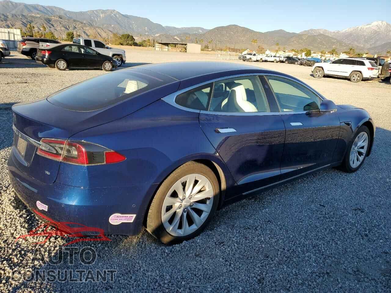 TESLA MODEL S 2017 - 5YJSA1E18HF202854