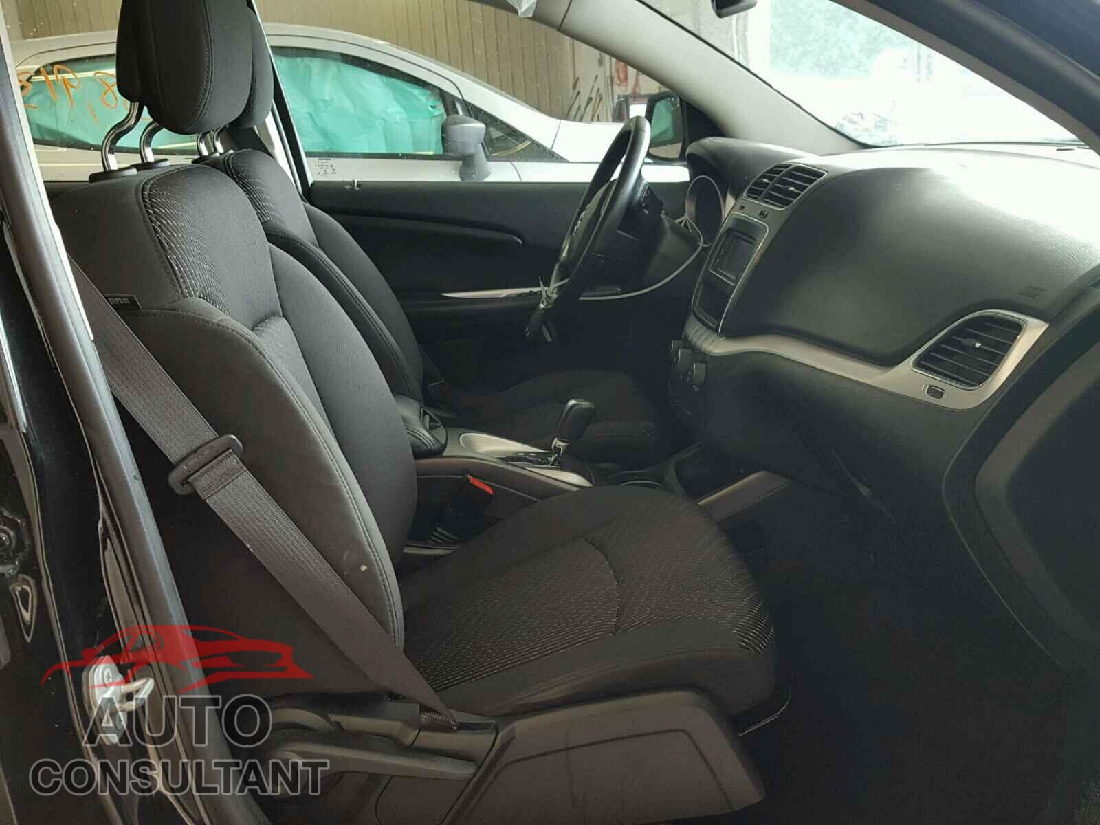 DODGE JOURNEY SE 2015 - 3C4PDCAB0FT747176