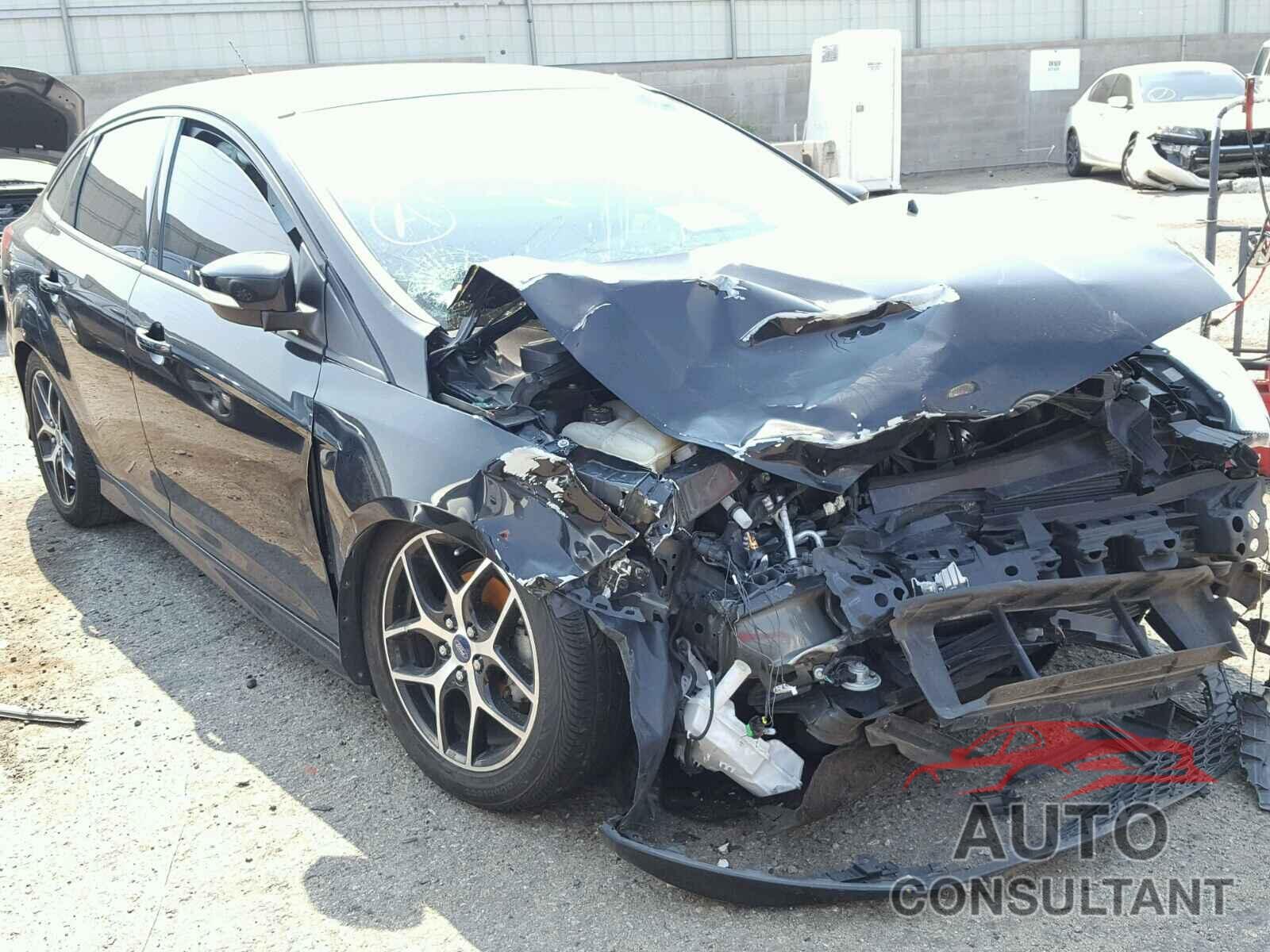 FORD FOCUS 2015 - 1FADP3F20FL314137